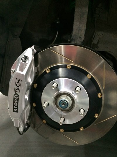 思铂睿改装避震刹车轮毂