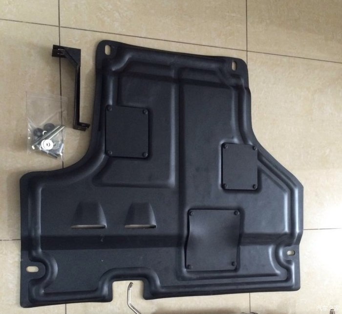 出马自达2pc合金树脂底盘护甲发动下护板