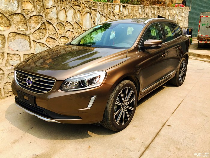 别赶路去感受路沃尔沃xc60智越版暮色铜提车作业求认证