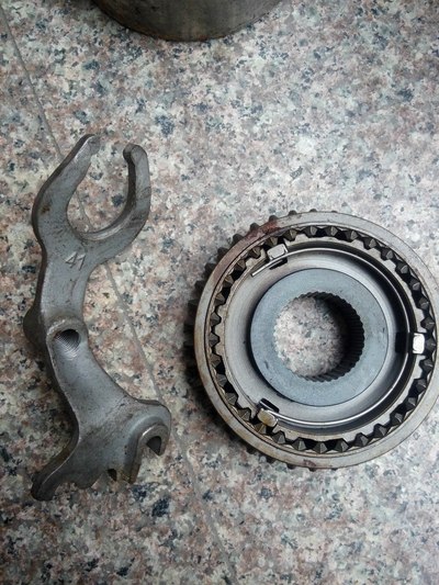 今天整理地方,找出一些普桑和3000型的配件,要的联系我_桑塔纳经典