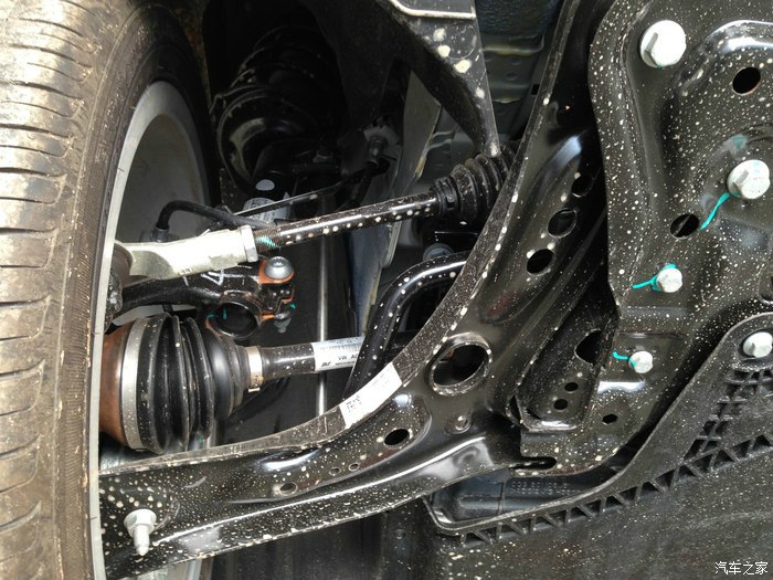 无意间看到一张奥迪a3的底盘这是不是传说中的单层冲压件