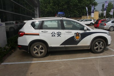 哈弗大狗警车图片