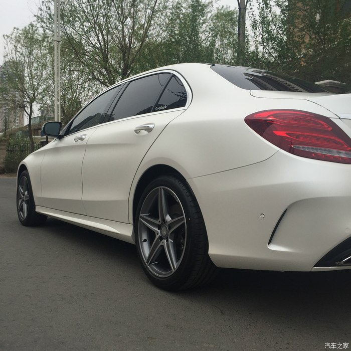 全世界首提奔驰新c62作个业认个证