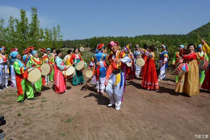 象帽舞朝鲜族传统舞蹈