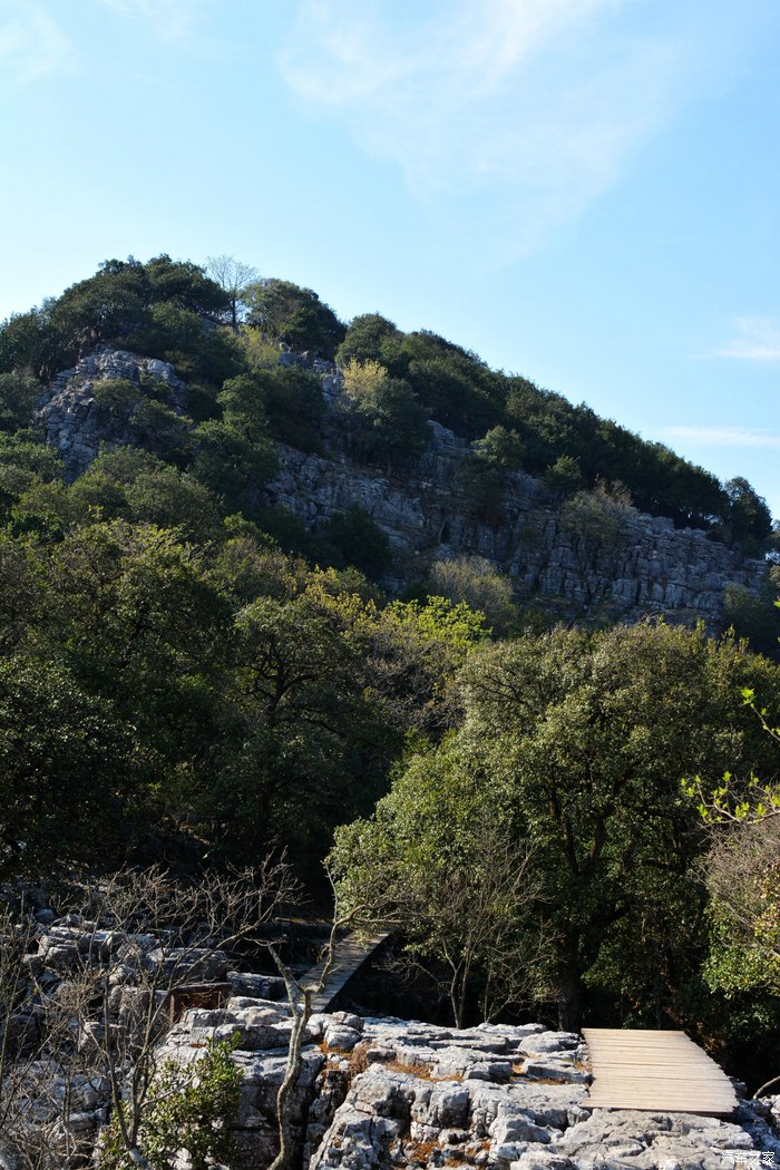 師宗菌子山看怪石嶙峋的喀斯特地貌鷹巢和荒城古墟8