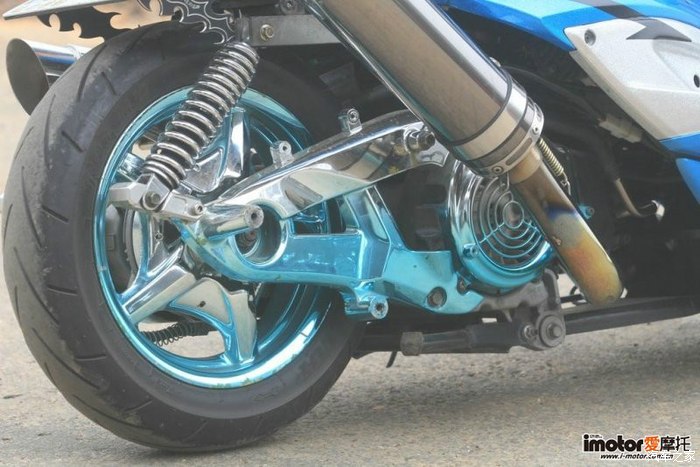 原来劲战可以改装得这么酷!_摩托车论坛_汽车之家论坛