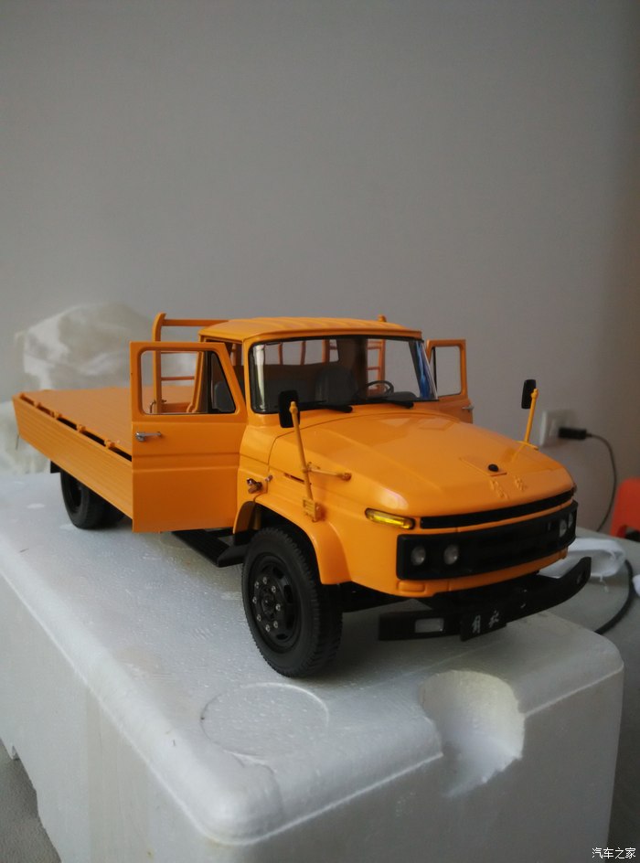 [火红五月,模型论坛我最红]--逝去的经典解放141卡车模型