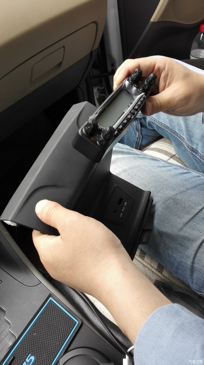 北京现代ix35安装车载对讲机现场直播