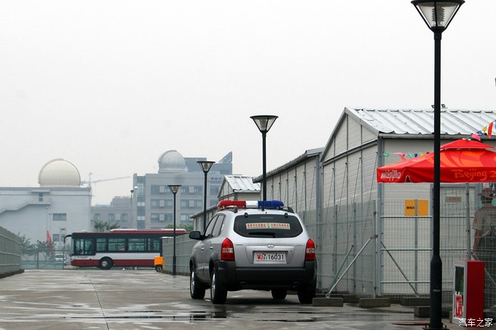 呵呵,往下看便知),普通工薪一族,家中第一辆车是现代悦动,是2008年4月