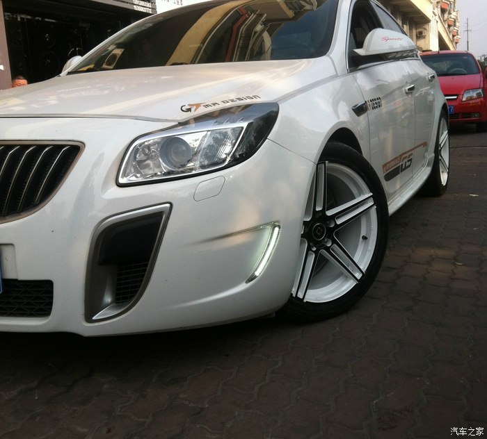 别克英朗gt白色轮毂改装