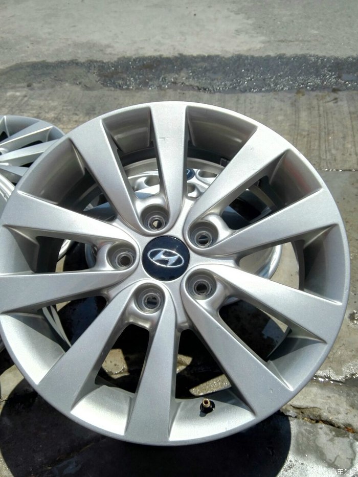 【图】名图原厂16寸轮毂_悦动论坛_汽车之家论坛