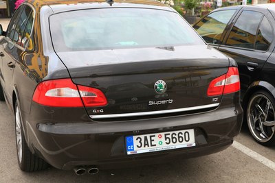 挺喜欢昊锐的,看捷克本土销售的昊锐!