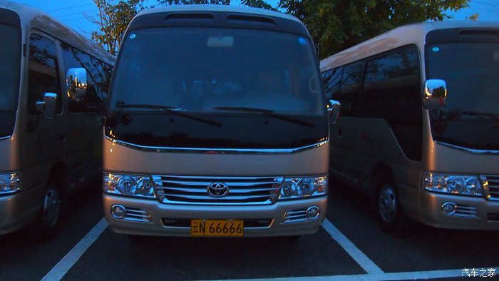 凌渡我见过最牛的车牌集齐一套召唤神龙