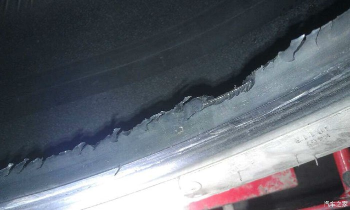 关于轮胎趾口胎口损伤懂的请帮助看一下先谢谢了