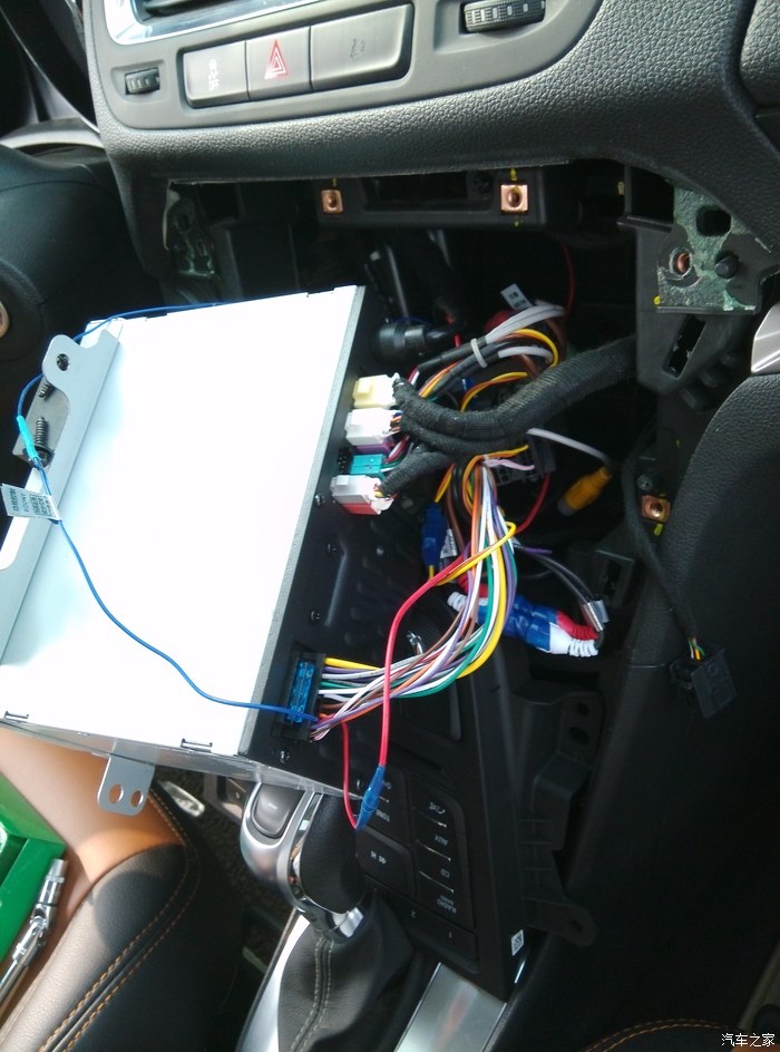 没编辑好先不要进,拆了路特仕dvd导航主机看看里面有什么