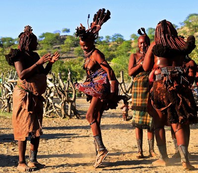 非洲之旅纳米比亚红泥族-大酒鬼