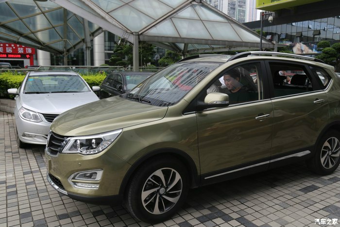 宝骏560的6种颜色,揭开传说的颜色"变色龙"是这样的!