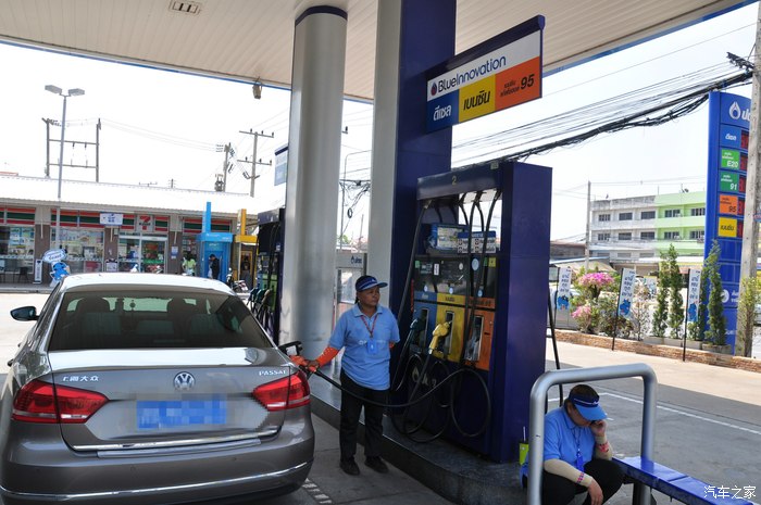 2015单车夫妻俩自驾激情穿越泰国