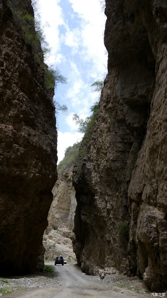 雨后郊游一线天,幽州峡谷(百图宴)