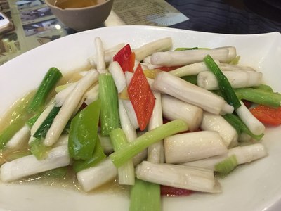 素炒草芽就卖个新鲜