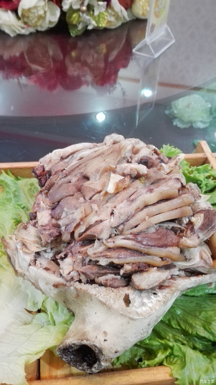 同事相聚,美食进行中