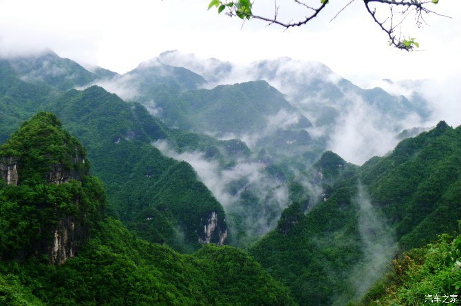 关兴老林河风景区