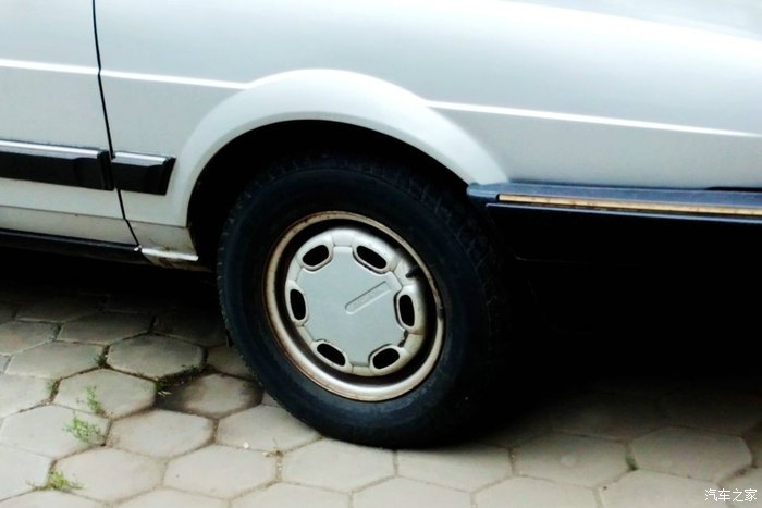 还魂96年的银色桑塔纳