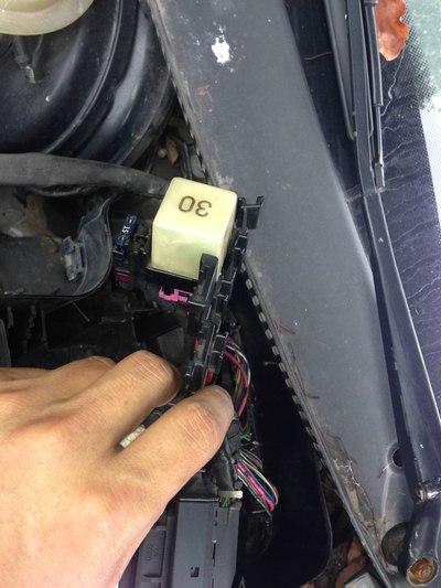 用软件测出 j271继电器开路 那么这个继电器30号继电器吗如果那哪个