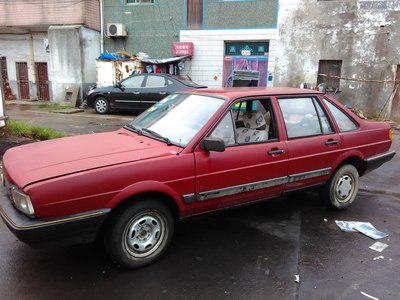 还魂96年的银色桑塔纳