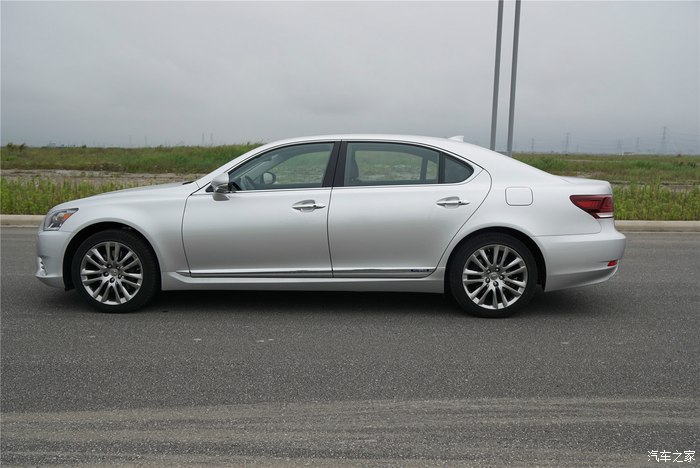 【图】极致的舒适——ls600hl提车_雷克萨斯ls论坛_汽车之家论坛