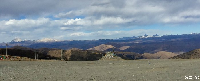 高尔寺山垭口  海拔4412米