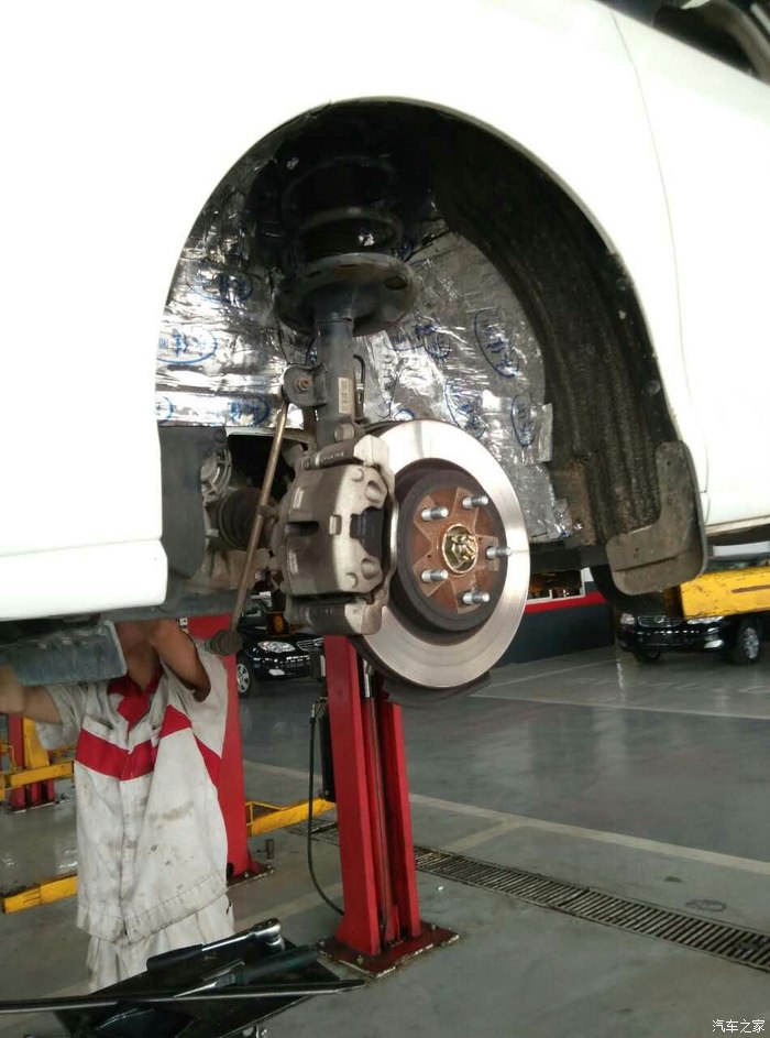【图】修车喽～～～～～_比亚迪m6论坛_汽车之家论坛