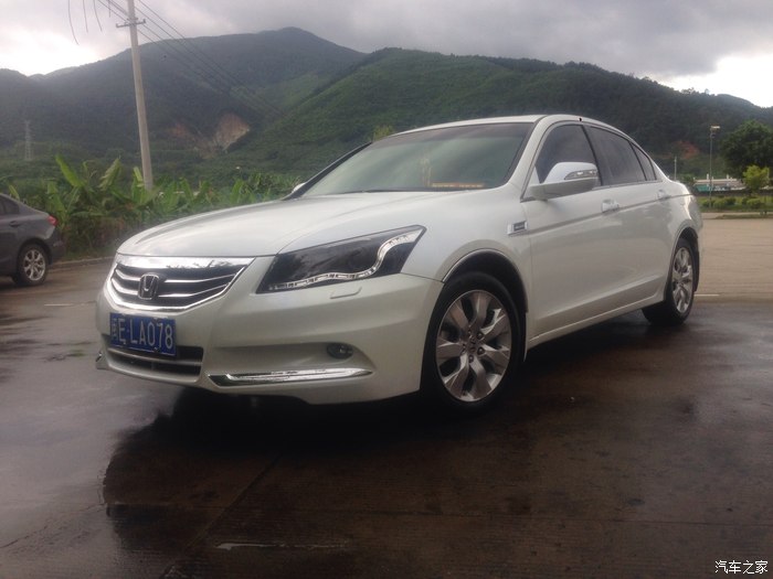 2011款白色八代雅阁24认证作业求精