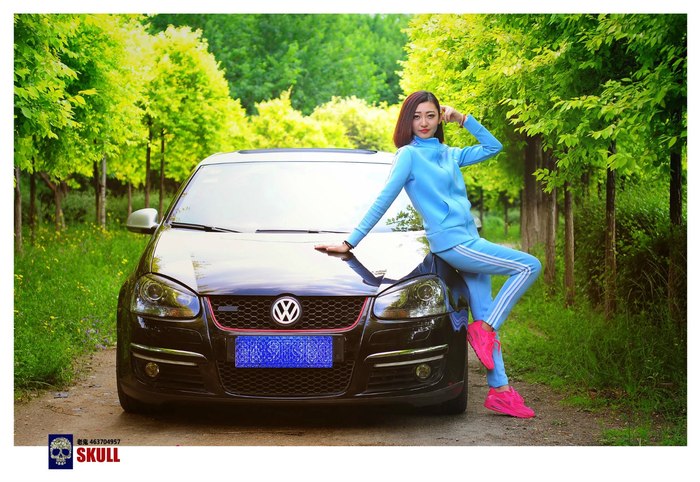 速腾冠军美女车模.绝对的高清大图