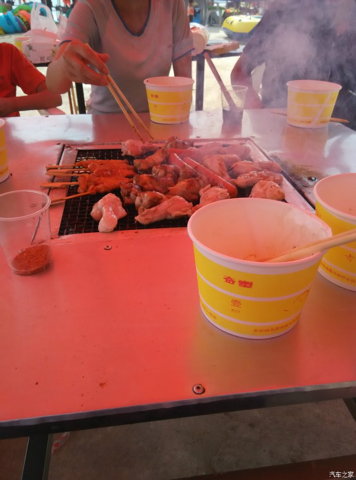 带上家人去红枫湖烧烤散散心开心第一